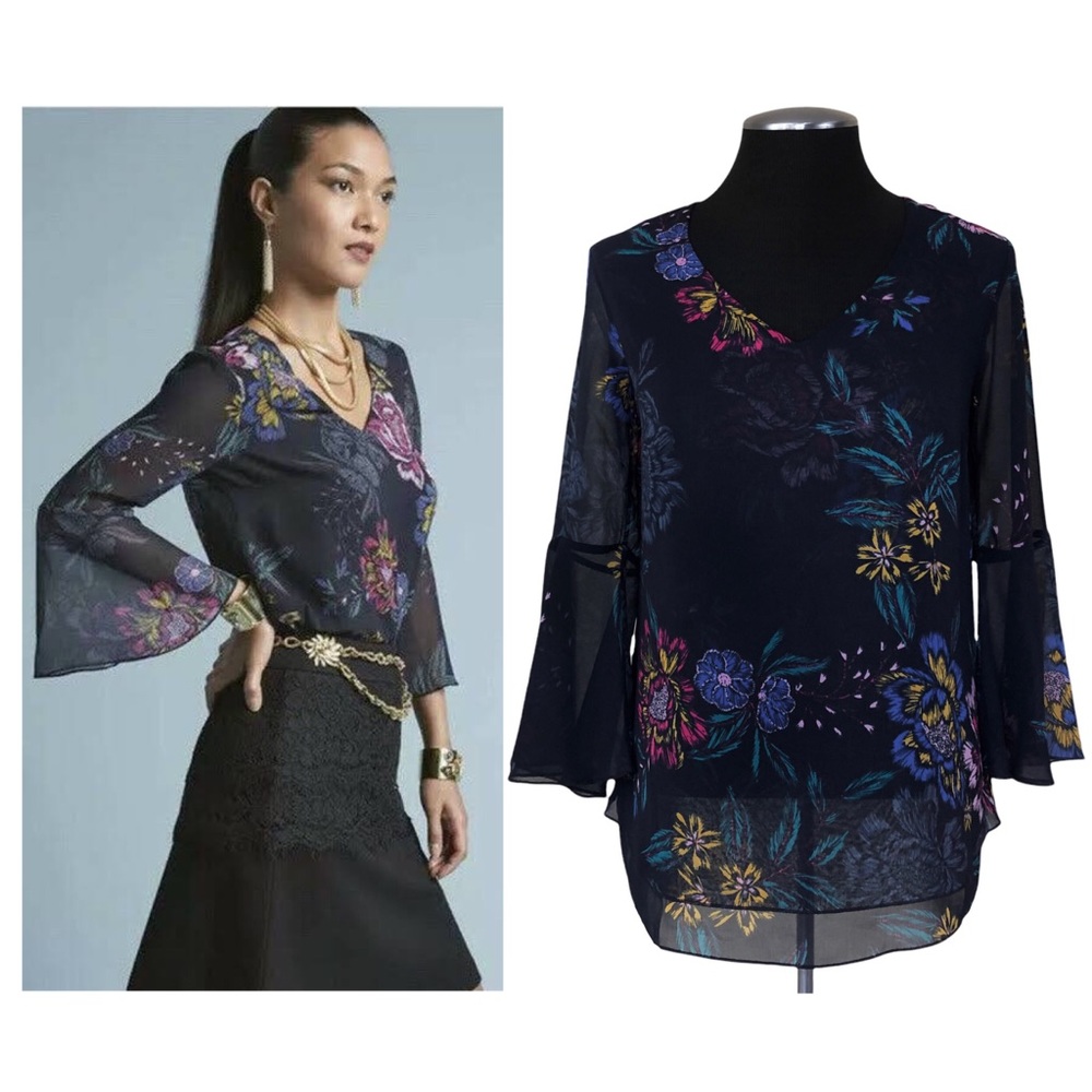 CAbi - Olivia Floral V-Neck Bell Sleeve Blouse #3506 - Extra Small XS